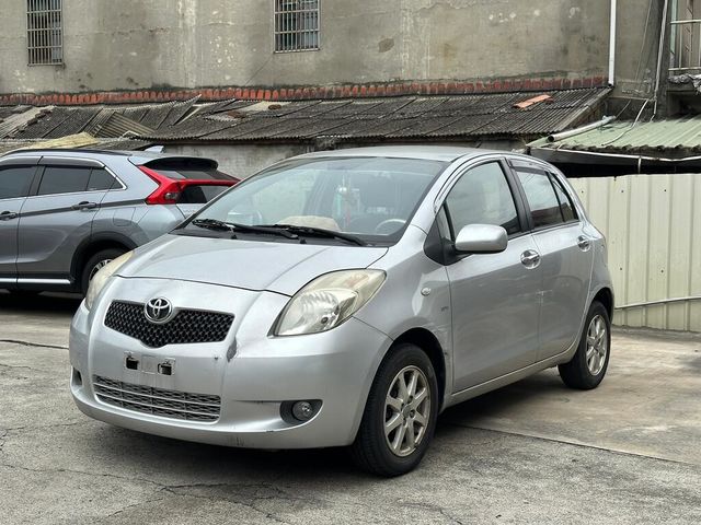TOYOTA豐田 YARIS  第1張相片