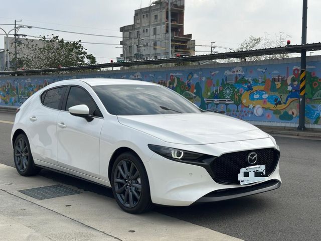 MAZDA馬自達 MAZDA 3  第3張相片