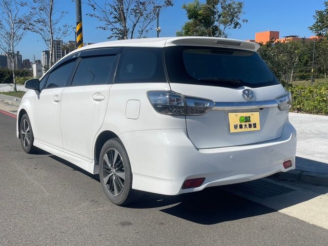 TOYOTA豐田 WISH  第4張相片