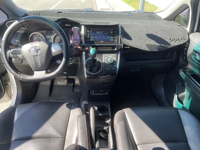 TOYOTA豐田 WISH  第8張相片