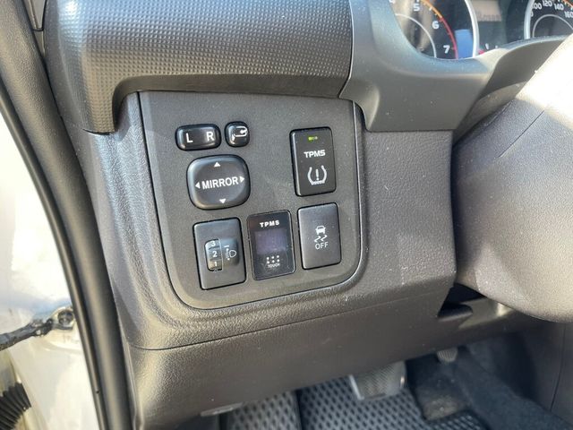 TOYOTA豐田 WISH  第14張相片