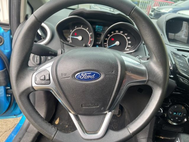 FORD福特 FIESTA  第15張相片