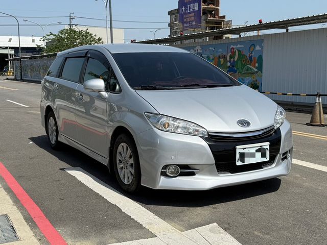 TOYOTA豐田 WISH  第3張相片