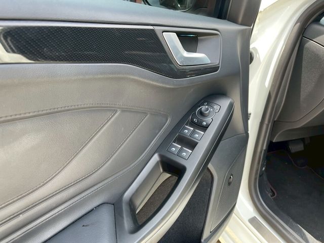 FORD福特 FOCUS  第12張相片