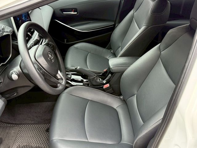 TOYOTA豐田 COROLLA ALTIS HYBRID  第5張相片