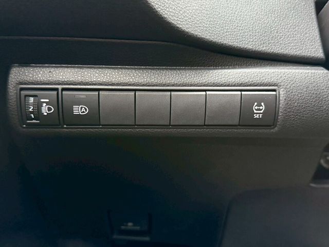 TOYOTA豐田 COROLLA ALTIS HYBRID  第13張相片