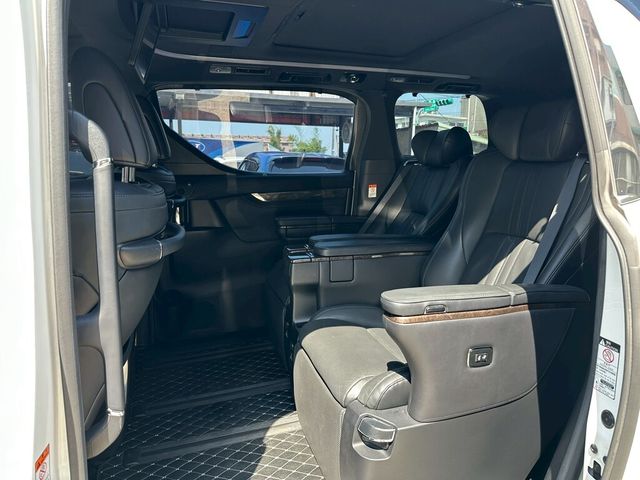 TOYOTA豐田 ALPHARD  第8張相片
