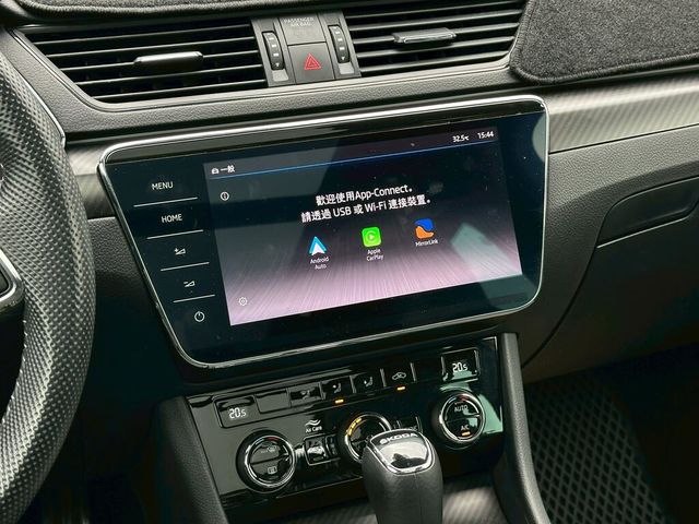 SKODA司科達 SUPERB COMBI  第10張相片