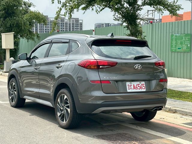 HYUNDAI現代 TUCSON  第2張相片