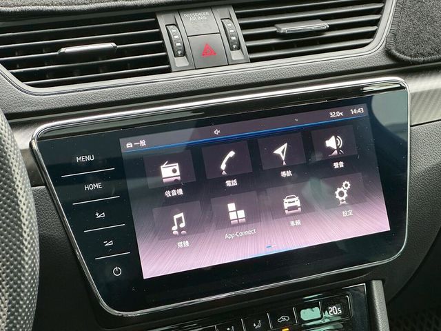 SKODA司科達 SUPERB COMBI  第14張相片