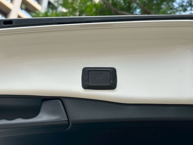 TOYOTA豐田 RAV4  第5張相片