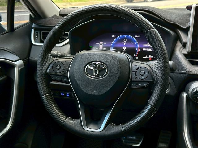 TOYOTA豐田 RAV4  第10張相片