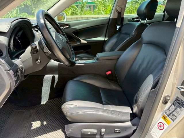 LEXUS凌志 IS250  第5張相片