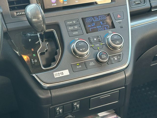 TOYOTA豐田 SIENNA  第15張相片