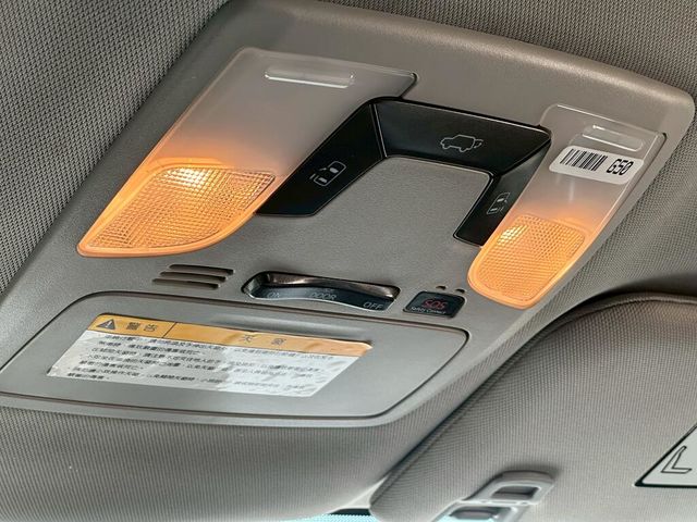 TOYOTA豐田 SIENNA  第18張相片