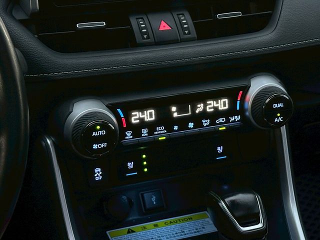 TOYOTA豐田 RAV4  第14張相片