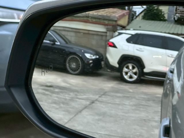 TOYOTA豐田 RAV4  第17張相片