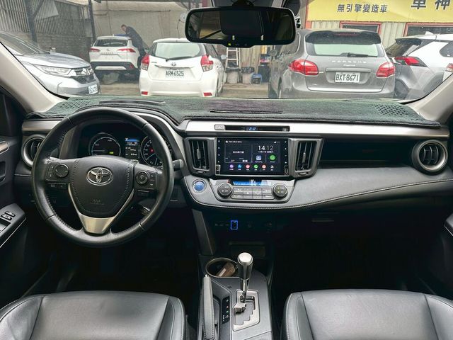 TOYOTA豐田 RAV4  第9張相片