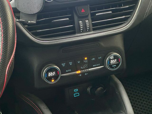 FORD福特 KUGA  第13張相片