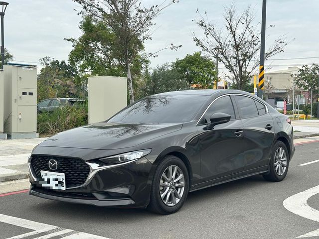 MAZDA馬自達 MAZDA 3  第1張相片