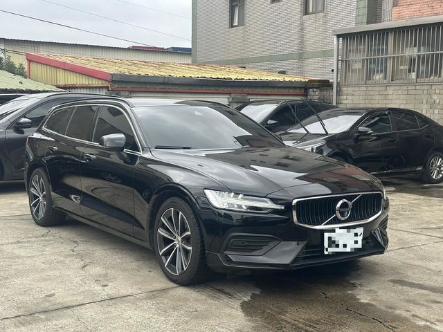 VOLVO富豪 V60  第3張相片