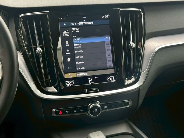 VOLVO富豪 V60  第14張相片