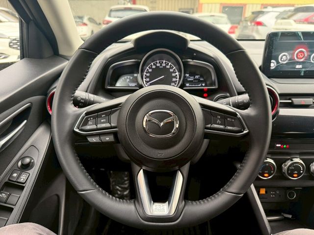 MAZDA馬自達 MAZDA 2  第7張相片