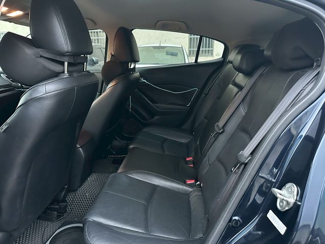 MAZDA馬自達 MAZDA 3  第5張相片