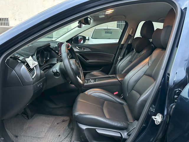 MAZDA馬自達 MAZDA 3  第6張相片