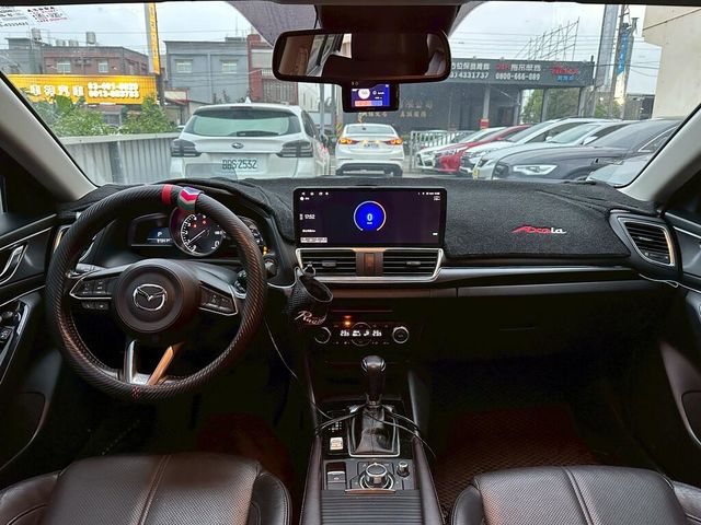 MAZDA馬自達 MAZDA 3  第7張相片
