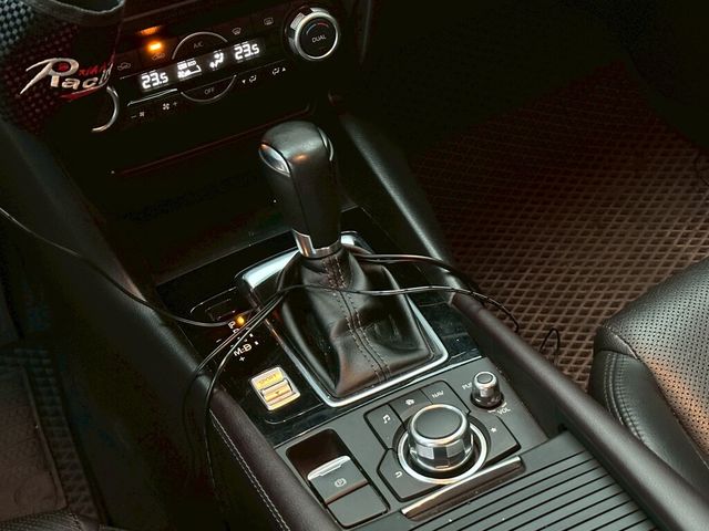 MAZDA馬自達 MAZDA 3  第10張相片