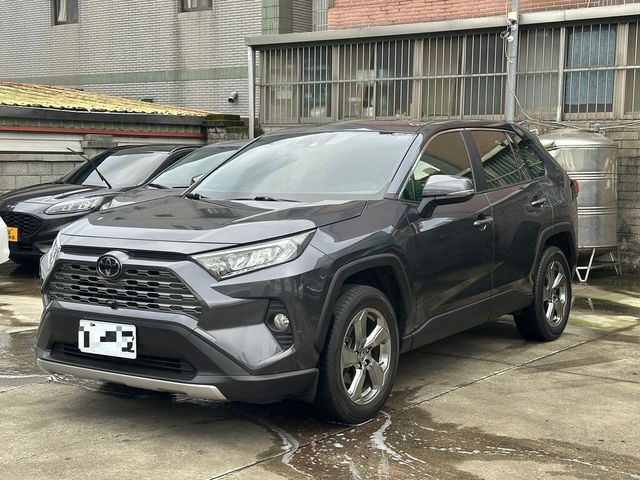 TOYOTA豐田 RAV4  第1張相片