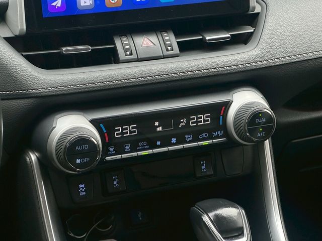 TOYOTA豐田 RAV4  第15張相片