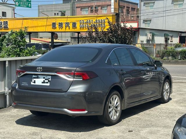 TOYOTA豐田 ALTIS  第2張相片
