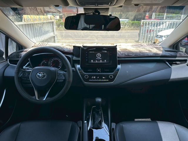 TOYOTA豐田 ALTIS  第7張相片