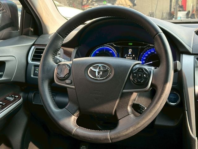 TOYOTA豐田 CAMRY HYBRID  第9張相片