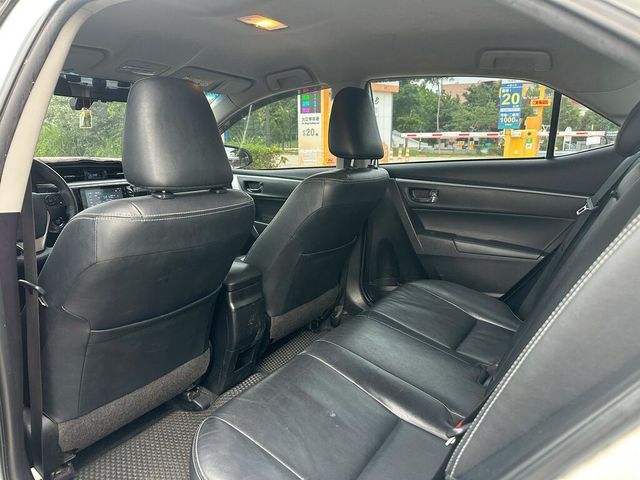 TOYOTA豐田 ALTIS  第7張相片
