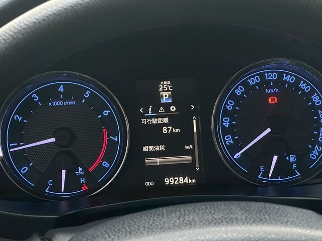 TOYOTA豐田 ALTIS  第10張相片