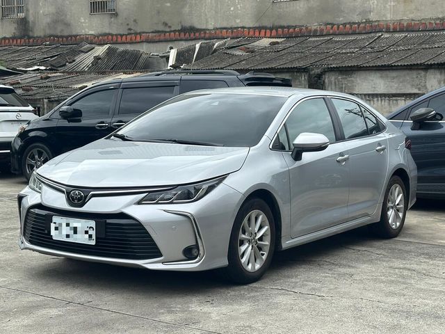 TOYOTA豐田 ALTIS  第1張相片