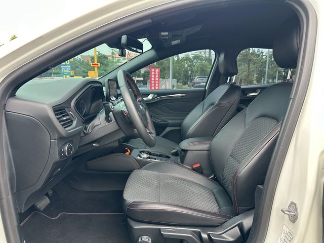 FORD福特 FOCUS  第9張相片