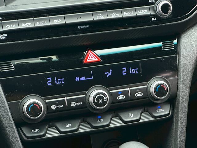 HYUNDAI現代 ELANTRA  第14張相片