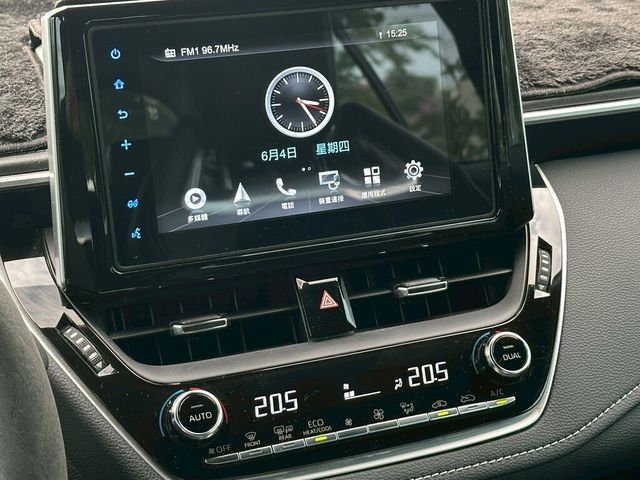 TOYOTA豐田 AURIS  第15張相片