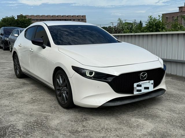 MAZDA馬自達 MAZDA 3  第3張相片