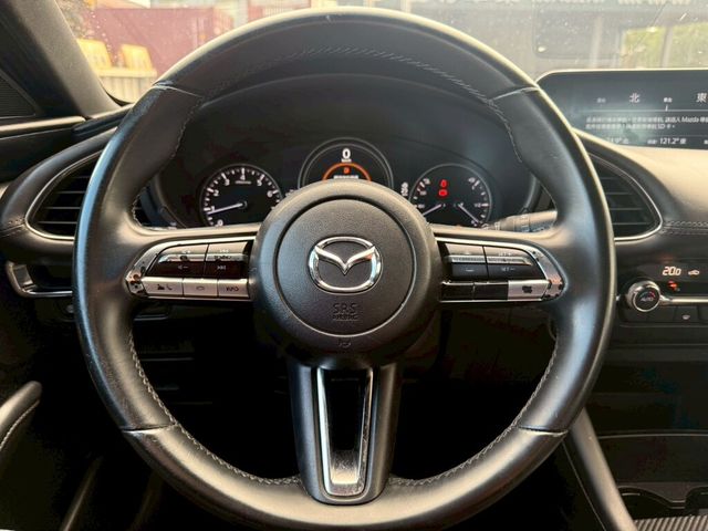 MAZDA馬自達 MAZDA 3  第9張相片