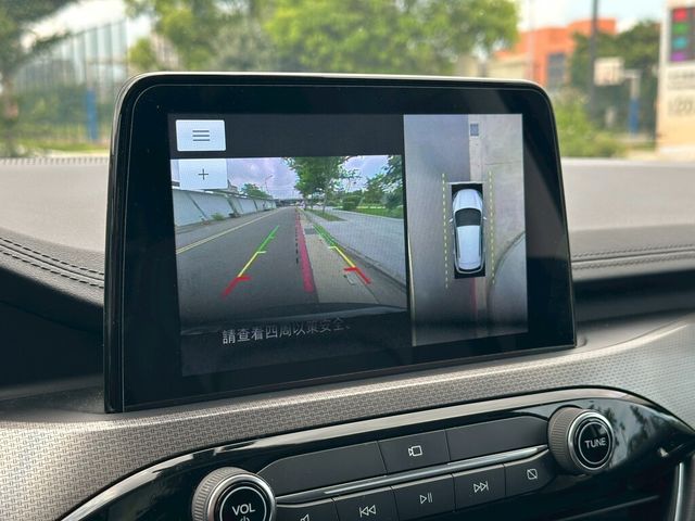 FORD福特 KUGA  第14張相片