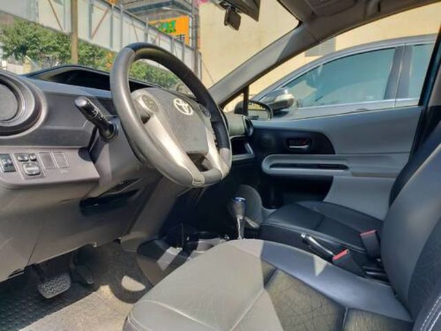 TOYOTA豐田 PRIUS C  第8張相片