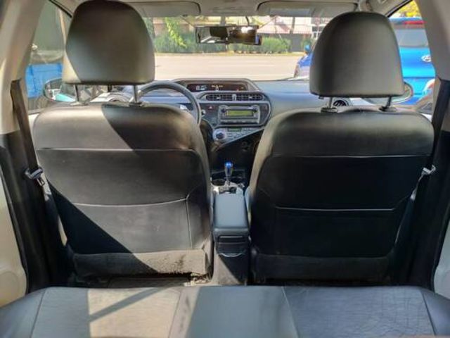 TOYOTA豐田 PRIUS C  第10張相片