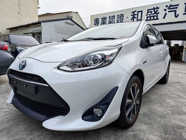 TOYOTA豐田 PRIUS C  第1張相片