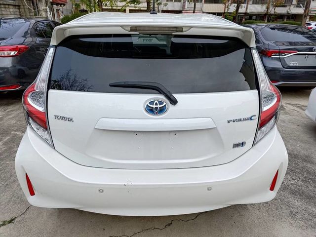 TOYOTA豐田 PRIUS C  第4張相片