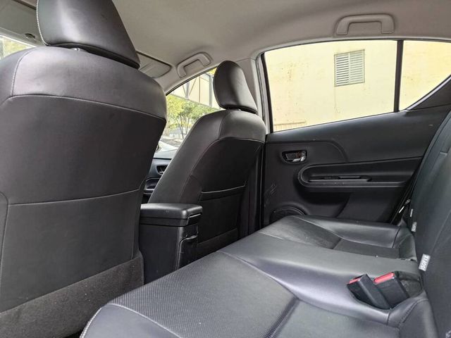 TOYOTA豐田 PRIUS C  第9張相片